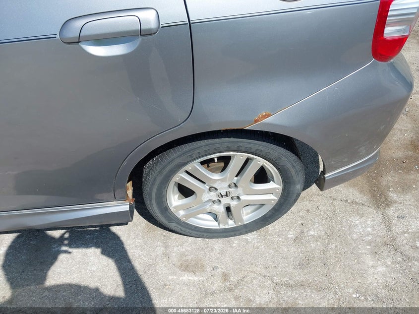 2008 Honda Fit VIN JHMGD386X8S001801 IAAI salvage auction — NORMAL WEAR, Clear (Illinois), sold $325 on 2026-07-29 (photo 6)