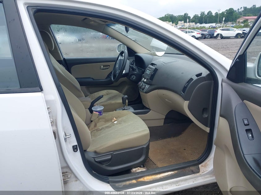 2010 Hyundai Elantra VIN KMHDU4ADXAU851467 IAAI salvage auction — NORMAL WEAR, Clear (North Carolina), sold $400 on 2026-07-31 (photo 5)