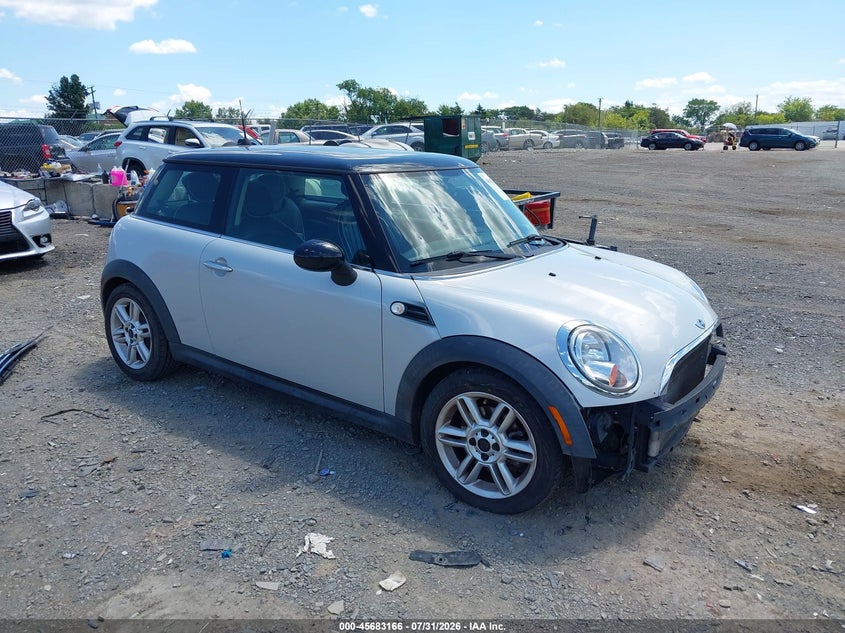 2011 Mini Cooper VIN WMWSU3C57BT094642 IAAI salvage auction — FRONT END, Clear (Virginia), sold $475 on 2026-08-22 (photo 1)