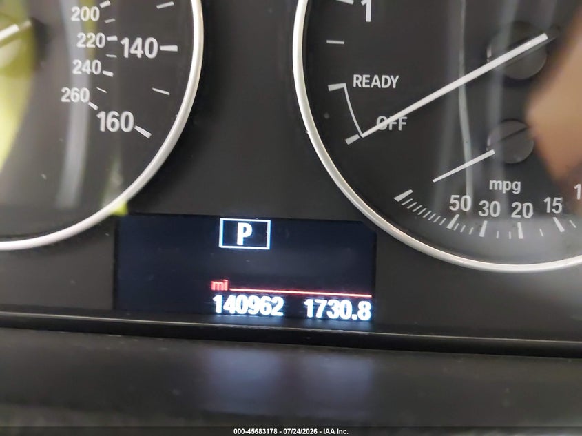 2015 BMW 3er VIN WBA3A5G50FNS88572 IAAI salvage auction — RIGHT SIDE, Bill Of Sale (Alaska), sold $2,550 on 2026-08-14 (photo 7)