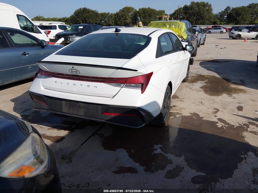 2026 Hyundai Elantra VIN KMHLM4DG4TU124930 IAAI salvage auction — UNKNOWN, Certificate Of Destruction (Florida), sold $2,050 on 2026-07-28 (photo 4)