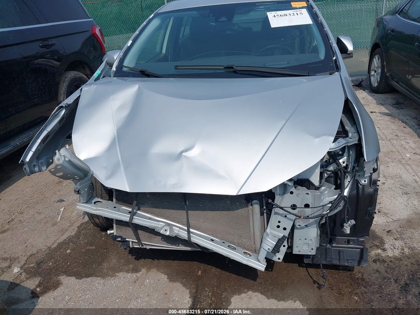 2021 Toyota Prius VIN JTDL9MFU1M3025143 IAAI salvage auction — FRONT & REAR, Salvage Title, sold $25 on 2026-07-28 (photo 6)