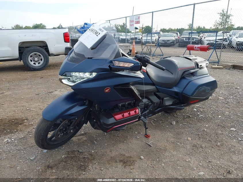2022 Honda Gl1800c VIN JH2SC7946NK400811 IAAI salvage auction — ROLLOVER, Salvage Title, sold $10,500 on 2026-08-06 (photo 2)