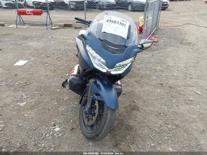 2022 Honda Gl1800c VIN JH2SC7946NK400811 IAAI salvage auction — ROLLOVER, Salvage Title, sold $10,500 on 2026-08-06 (photo 5)