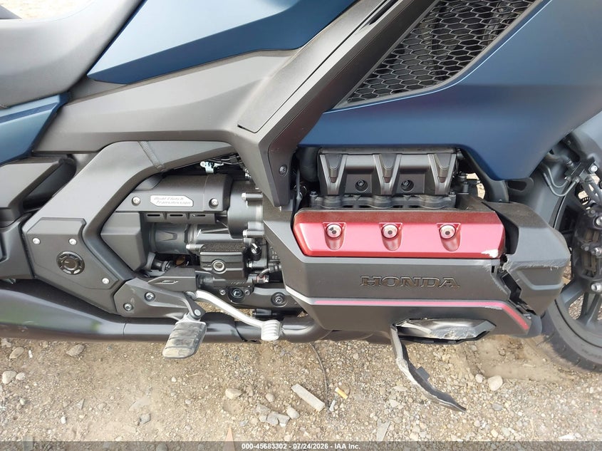 2022 Honda Gl1800c VIN JH2SC7946NK400811 IAAI salvage auction — ROLLOVER, Salvage Title, sold $10,500 on 2026-08-06 (photo 8)
