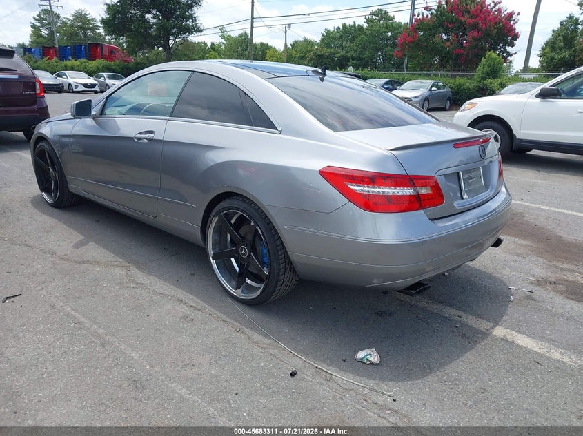 2012 Mercedes-benz E-klasse VIN WDDKJ5KB4CF142344 IAAI salvage auction — REAR END, Salvage Rebuilt (North Carolina), sold $725 on 2026-07-29 (photo 3)