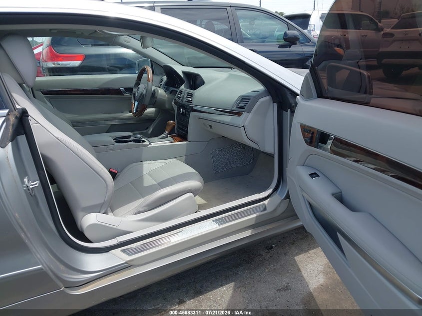 2012 Mercedes-benz E-klasse VIN WDDKJ5KB4CF142344 IAAI salvage auction — REAR END, Salvage Rebuilt (North Carolina), sold $725 on 2026-07-29 (photo 5)