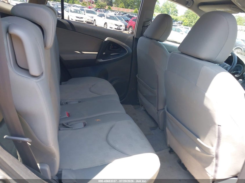 2010 Toyota Rav4 VIN JTMBF4DV4AD033212 IAAI salvage auction — NORMAL WEAR, Clear (Pennsylvania), sold $1,750 on 2026-07-24 (photo 8)