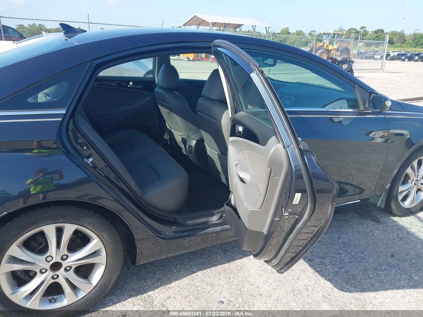 2011 Hyundai Sonata VIN 5NPEC4ACXBH128118 IAAI salvage auction — NORMAL WEAR, Clear (Florida), sold $25 on 2026-07-30 (photo 8)