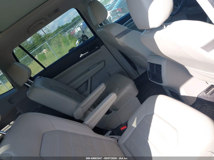 2022 Volkswagen Atlas VIN 1V2FR2CA1NC521054 IAAI salvage auction — REAR END, Salvage (South Carolina), sold $10,575 on 2026-09-15 (photo 8)