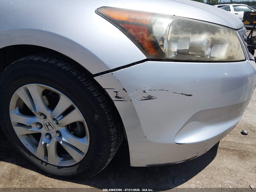 2008 Honda Accord VIN JHMCP26428C034142 IAAI salvage auction — NORMAL WEAR, Clear (Kansas), sold $450 on 2026-07-31 (photo 6)