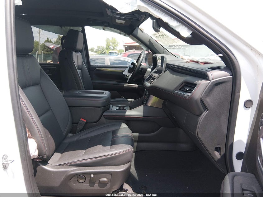 2024 Chevrolet Suburban VIN 1GNSKEKD0RR143093 IAAI salvage auction — LEFT FRONT, Salvage Title, sold $15,100 on 2026-09-23 (photo 5)
