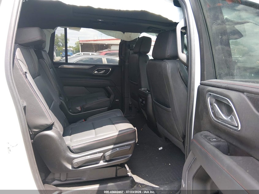 2024 Chevrolet Suburban VIN 1GNSKEKD0RR143093 IAAI salvage auction — LEFT FRONT, Salvage Title, sold $15,100 on 2026-09-23 (photo 8)