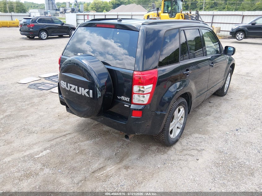 2008 Suzuki Grand vitara VIN JS3TD947684103409 IAAI salvage auction — NORMAL WEAR, Clear (Illinois), sold $25 on 2026-07-29 (photo 4)