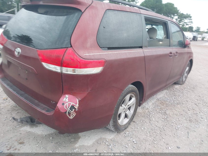 2011 Toyota Sienna VIN 5TDKK3DC9BS064921 IAAI salvage auction — REAR END, Clear (Alabama), sold $725 on 2026-07-29 (photo 6)