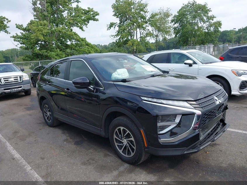 2022 Mitsubishi Eclipse cross VIN JA4ATUAA7NZ052653 IAAI salvage auction — FRONT END, Salvage Title, sold $4,300 on 2026-09-03 (photo 1)