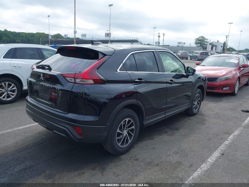 2022 Mitsubishi Eclipse cross VIN JA4ATUAA7NZ052653 IAAI salvage auction — FRONT END, Salvage Title, sold $4,300 on 2026-09-03 (photo 4)