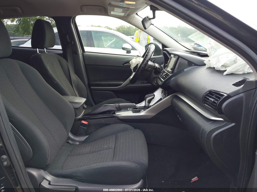2022 Mitsubishi Eclipse cross VIN JA4ATUAA7NZ052653 IAAI salvage auction — FRONT END, Salvage Title, sold $4,300 on 2026-09-03 (photo 5)