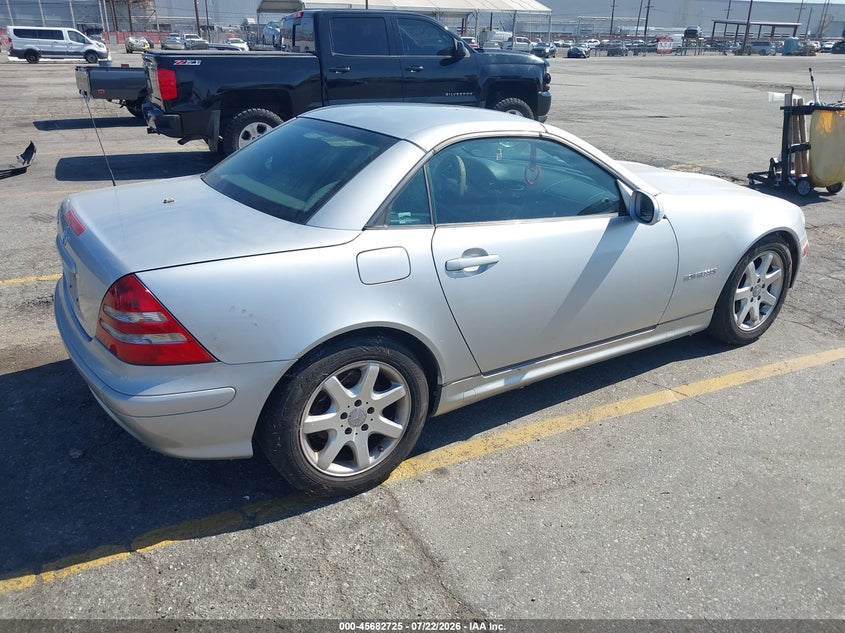 2003 Mercedes-benz Slk-class VIN WDBKK49F23F289917 IAAI salvage auction — MECHANICAL, Clear - Dealer Only (California), sold $200 on 2026-07-28 (photo 4)