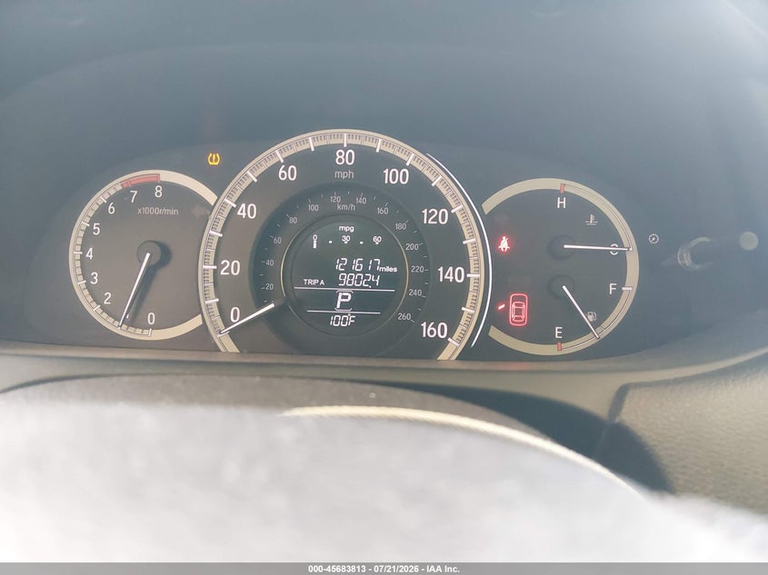 2017 Honda Accord VIN 1HGCR2F34HA302902 IAAI salvage auction — FRONT & REAR, Salvage Title, sold $2,800 on 2026-07-31 (photo 7)
