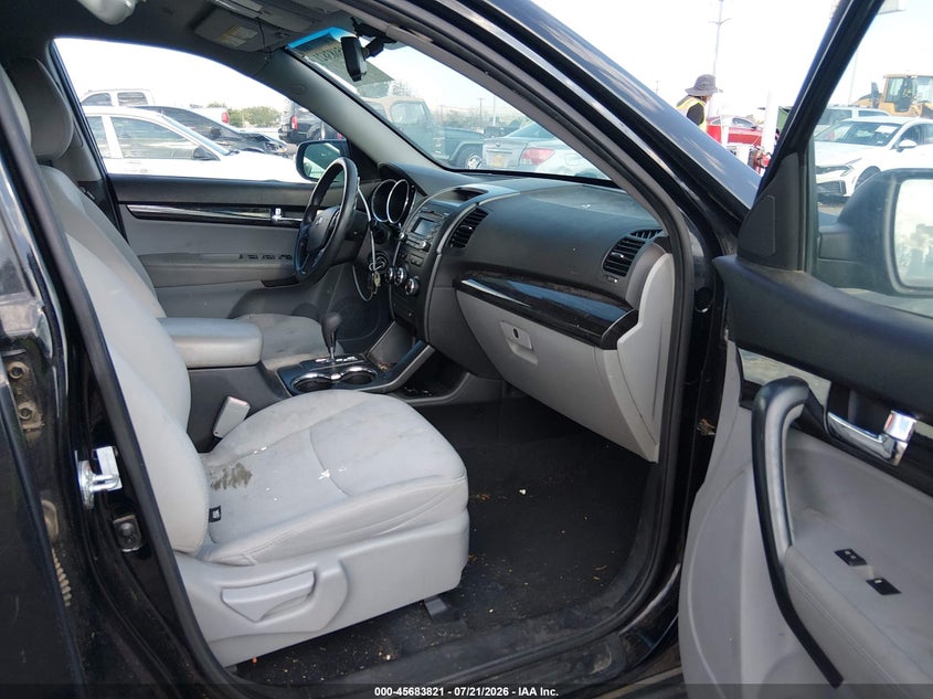 2012 Kia Sorento VIN 5XYKT3A65CG239028 IAAI salvage auction — NORMAL WEAR, Clear (New Mexico), sold $25 on 2026-07-29 (photo 5)