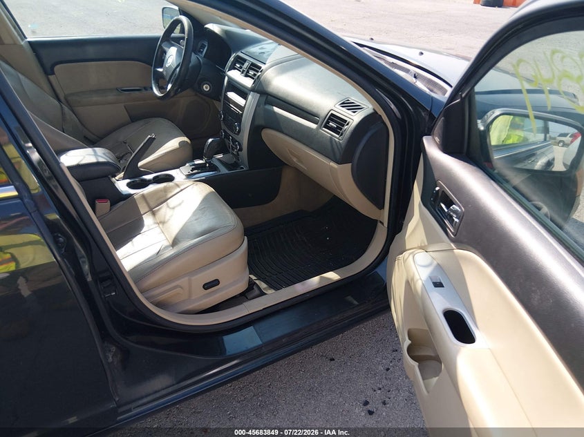 2010 Mercury Milan VIN 3MEHM0JG2AR630380 IAAI salvage auction — NORMAL WEAR, Clear (Kansas), sold $175 on 2026-07-30 (photo 5)