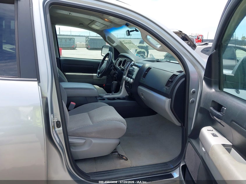 2007 Toyota Tundra VIN 5TBBV54197S484874 IAAI salvage auction — NORMAL WEAR, Clear (Oregon), sold $1,800 on 2026-07-29 (photo 5)