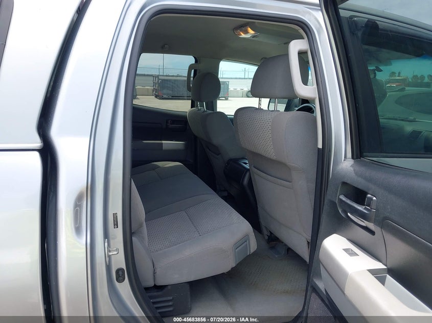 2007 Toyota Tundra VIN 5TBBV54197S484874 IAAI salvage auction — NORMAL WEAR, Clear (Oregon), sold $1,800 on 2026-07-29 (photo 8)