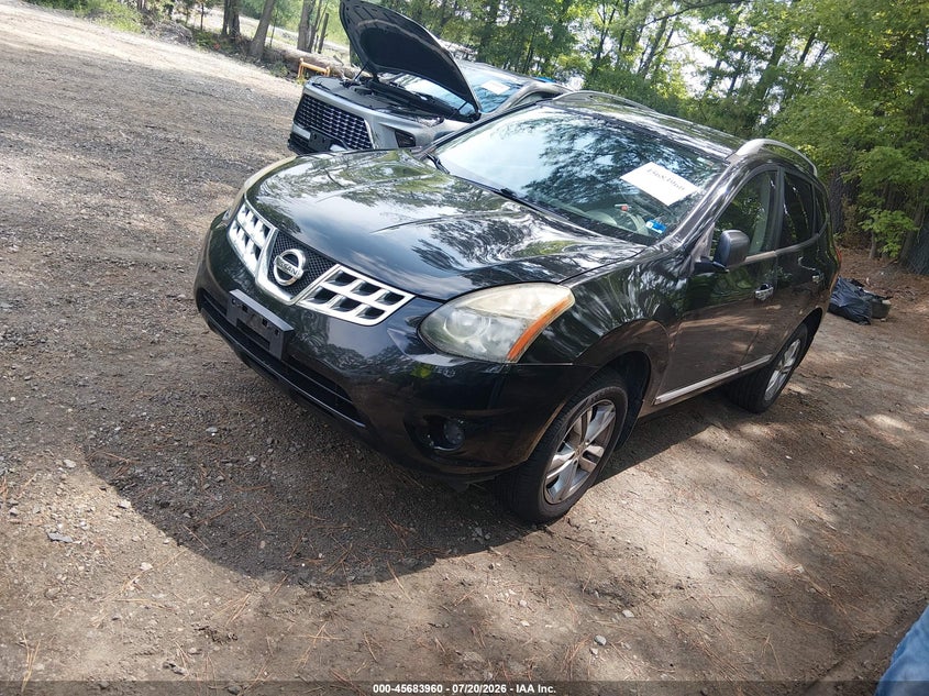 2015 Nissan Rogue VIN JN8AS5MT6FW667066 IAAI salvage auction — NORMAL WEAR, Clear (Virginia), sold $25 on 2026-07-28 (photo 2)