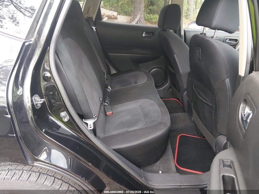2015 Nissan Rogue VIN JN8AS5MT6FW667066 IAAI salvage auction — NORMAL WEAR, Clear (Virginia), sold $25 on 2026-07-28 (photo 8)