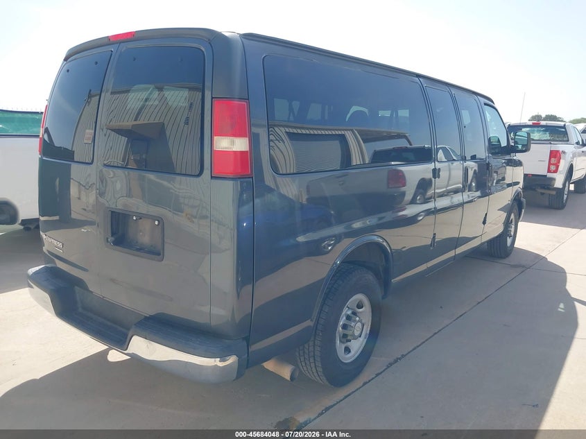 2014 Chevrolet Express 3500 VIN 1GAZG1FG5E1177778 IAAI salvage auction — LEFT & RIGHT, Sf97 (Texas), sold $16,275 on 2026-09-01 (photo 4)