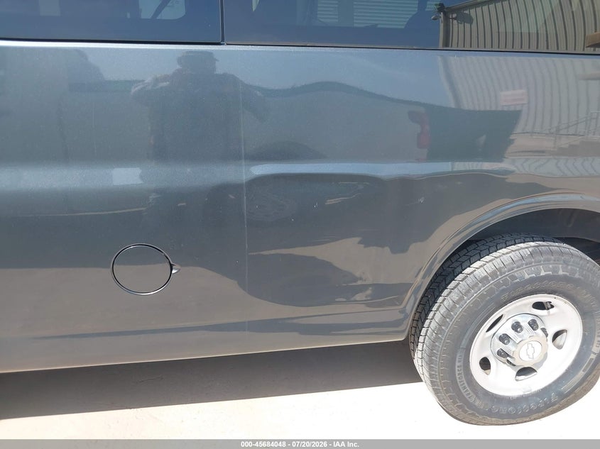 2014 Chevrolet Express 3500 VIN 1GAZG1FG5E1177778 IAAI salvage auction — LEFT & RIGHT, Sf97 (Texas), sold $16,275 on 2026-09-01 (photo 6)