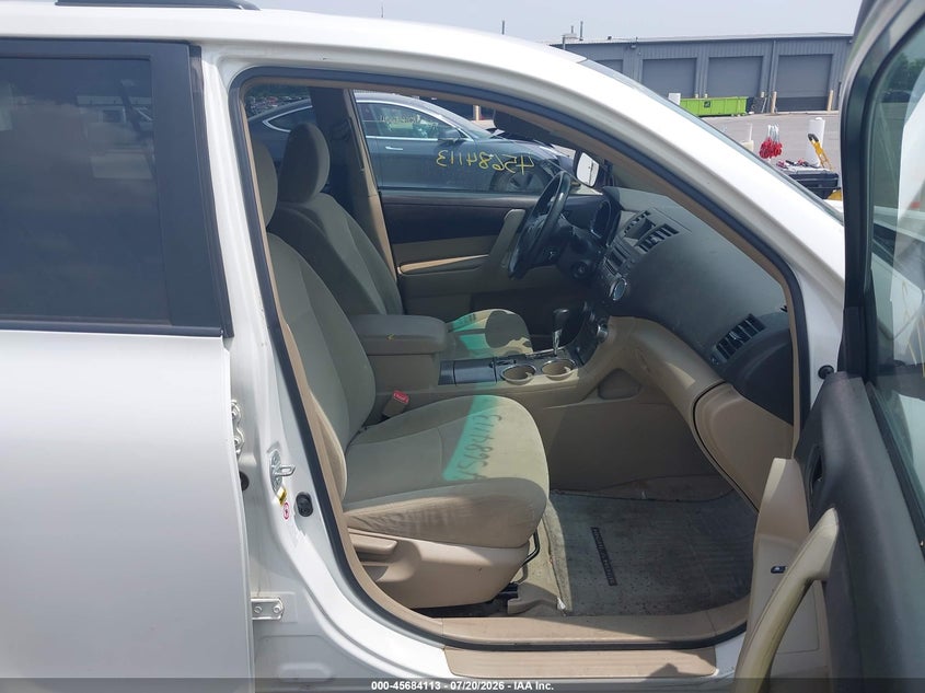 2010 Toyota Highlander VIN 5TDZK3EH9AS003091 IAAI salvage auction — NORMAL WEAR, Clear (Indiana), sold $1,850 on 2026-07-31 (photo 5)