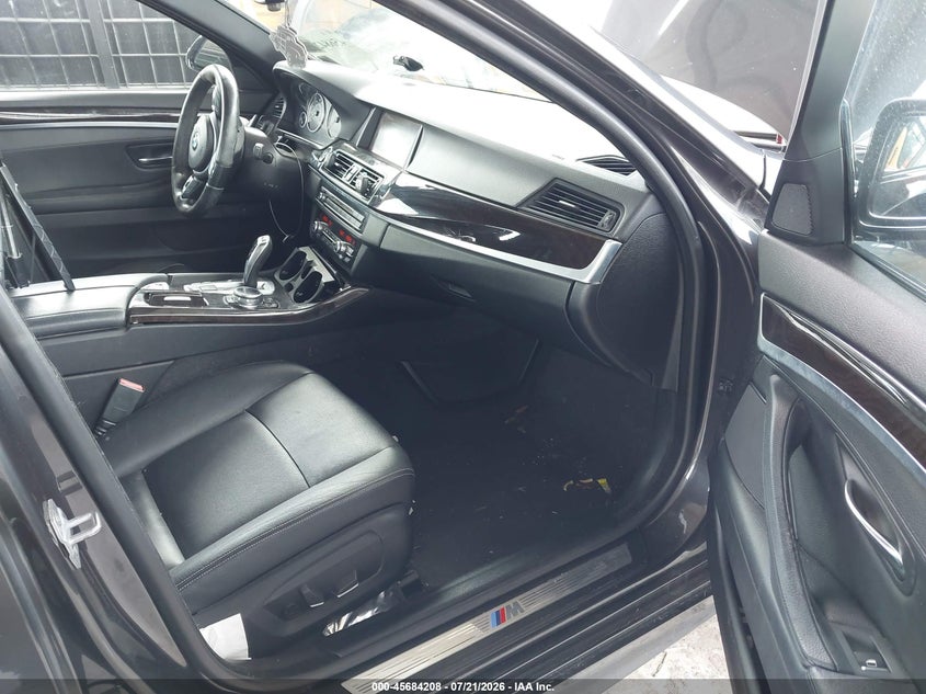 2014 BMW 5 series VIN WBA5B3C55ED539140 IAAI salvage auction — NORMAL WEAR, Clear (New York), sold $675 on 2026-07-28 (photo 5)