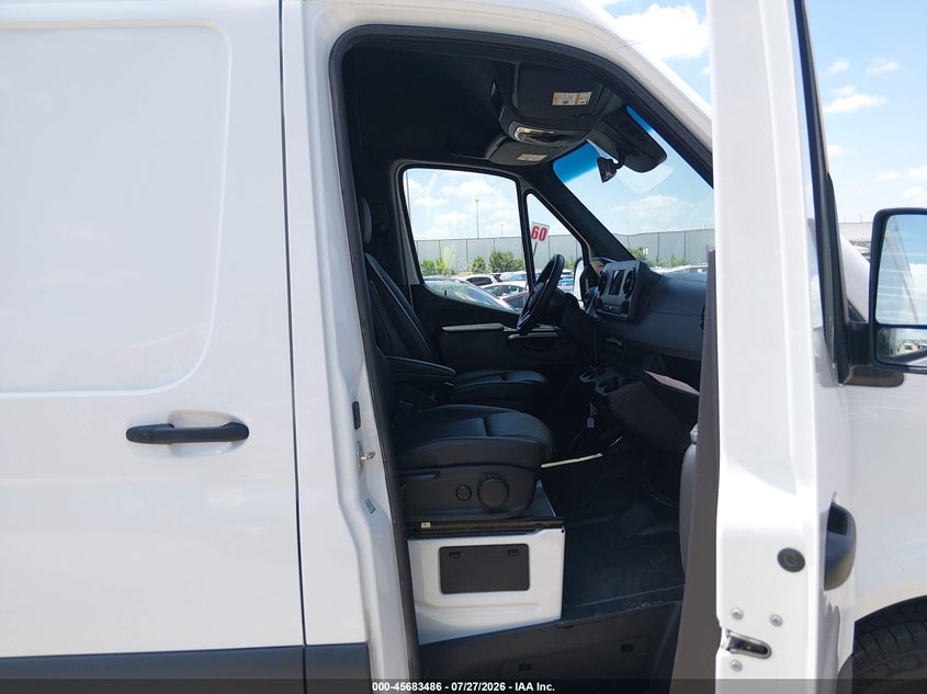 2024 Mercedes-benz Sprinter VIN W1Y4KCHY2RT189409 IAAI salvage auction — ROOF, Enterprise Vehicles Clear Only (Missouri), sold $15,100 on 2026-07-30 (photo 5)