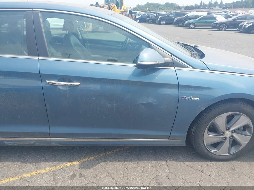 2016 Hyundai Sonata hybrid VIN KMHE34L19GA025777 IAAI salvage auction — NORMAL WEAR, Clear-Dealer Only (Washington), sold $25 on 2026-07-23 (photo 6)