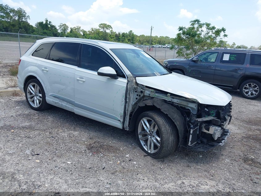 2018 Audi Q7 VIN WA1VAAF76JD050371 IAAI salvage auction — FRONT END, Wait Title, sold $7,200 on 2026-08-19 (photo 1)