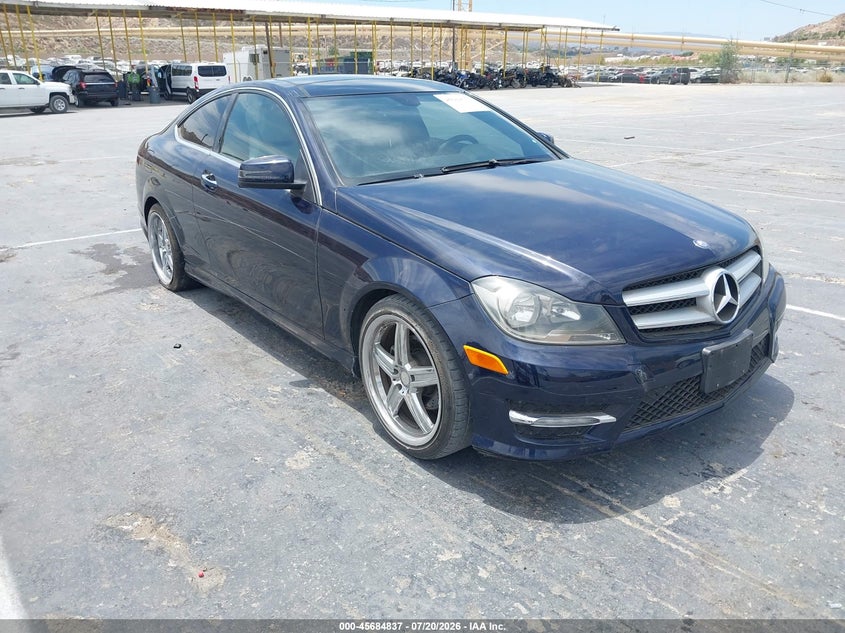 2012 Mercedes-benz C-klasse VIN WDDGJ4HB1CF873546 IAAI salvage auction — MECHANICAL, Clear (California), sold $25 on 2026-07-29 (photo 1)