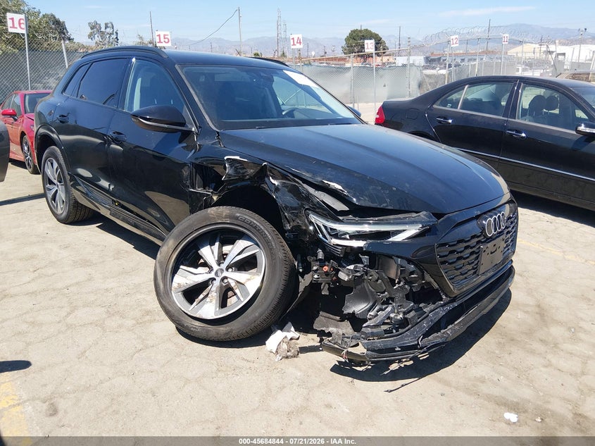 2024 Audi Q8 VIN WA14AAGE6RB036650 IAAI salvage auction — SIDE, Wait Title, sold $14,100 on 2026-09-10 (photo 1)
