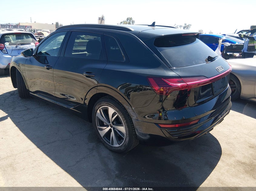 2024 Audi Q8 VIN WA14AAGE6RB036650 IAAI salvage auction — SIDE, Wait Title, sold $14,100 on 2026-09-10 (photo 3)