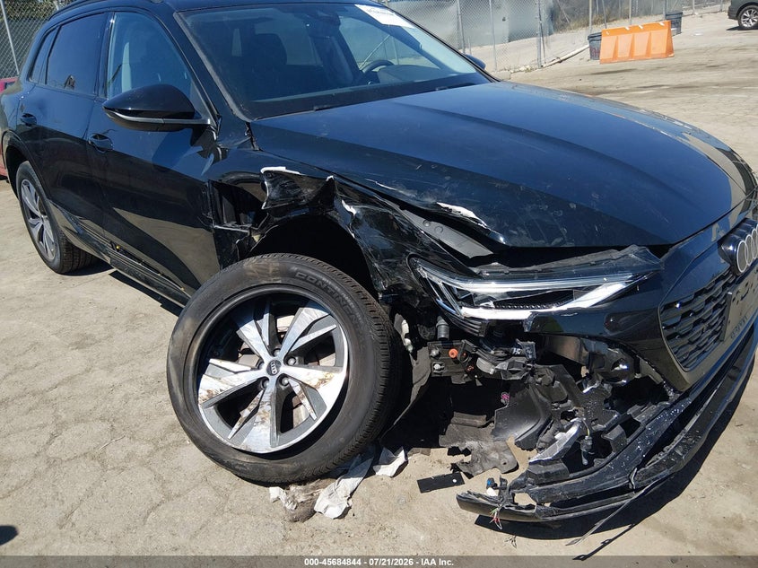 2024 Audi Q8 VIN WA14AAGE6RB036650 IAAI salvage auction — SIDE, Wait Title, sold $14,100 on 2026-09-10 (photo 6)