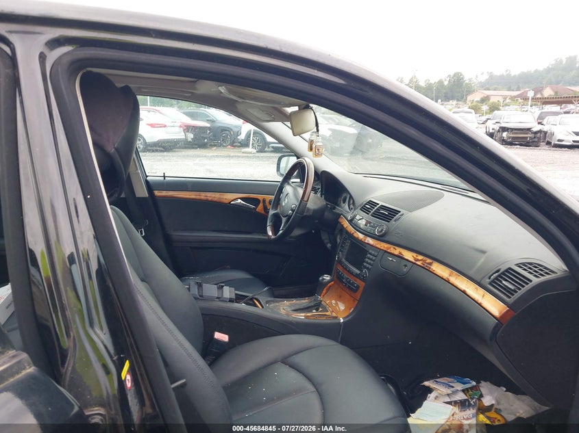 2008 Mercedes-benz E-class VIN WDBUF87X48B235288 IAAI salvage auction — NORMAL WEAR, Clear (North Carolina), sold $200 on 2026-07-31 (photo 5)