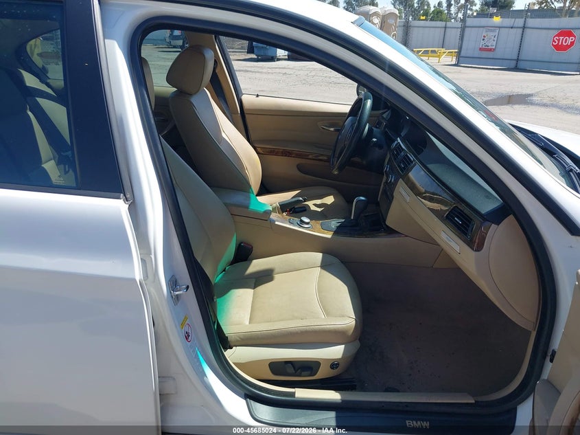 2007 BMW 3 series VIN WBAVC53567FZ76905 IAAI salvage auction — NORMAL WEAR, Clear - Dealer Only (California), sold $400 on 2026-07-28 (photo 5)