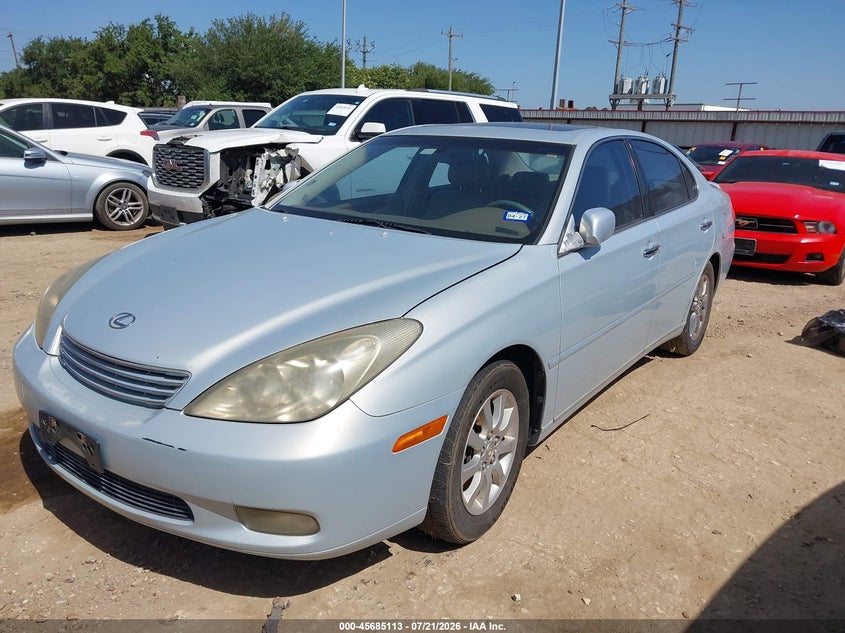 2003 Lexus Es 300 VIN JTHBF30G336008292 IAAI salvage auction — NORMAL WEAR, Original (Texas), sold $475 on 2026-07-23 (photo 2)