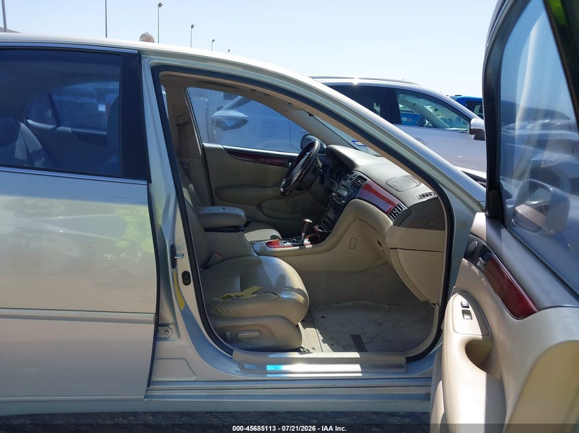 2003 Lexus Es 300 VIN JTHBF30G336008292 IAAI salvage auction — NORMAL WEAR, Original (Texas), sold $475 on 2026-07-23 (photo 5)