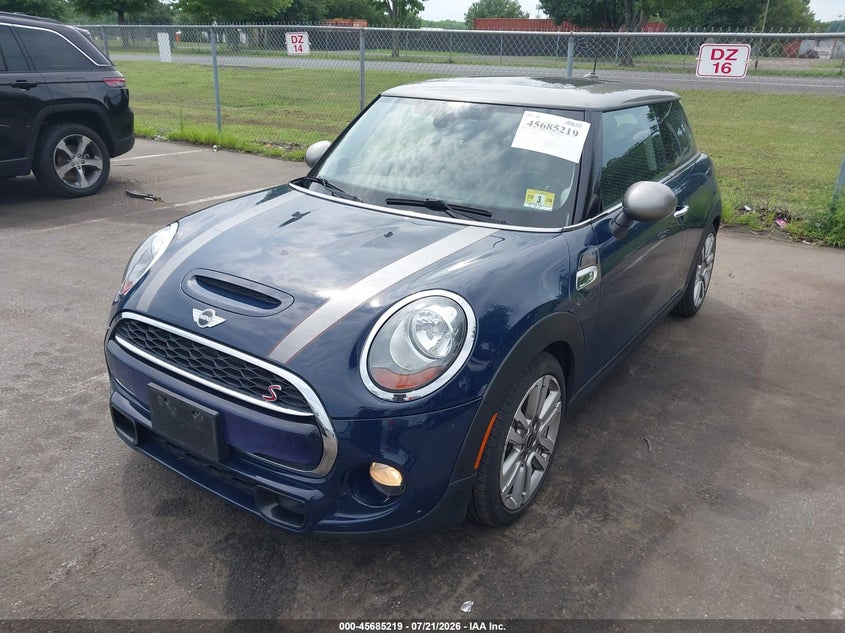 2017 Mini Hard top VIN WMWXP7C31H3C62015 IAAI salvage auction — WATER/FLOOD, Salvage Title, sold $2,750 on 2026-08-17 (photo 2)