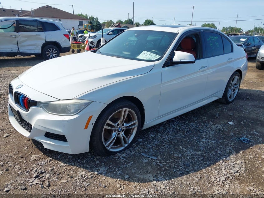2013 BMW 3er VIN WBA3B5G54DNS02173 IAAI salvage auction — THEFT, Salvage Title, sold $1,350 on 2026-08-19 (photo 2)
