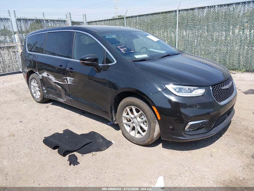 2026 Chrysler Pacifica VIN 2C4RC1BG7TR201712 IAAI salvage auction — RIGHT SIDE, Enterprise Vehicles Clear Only (Kansas), sold $16,100 on 2026-07-29 (photo 1)