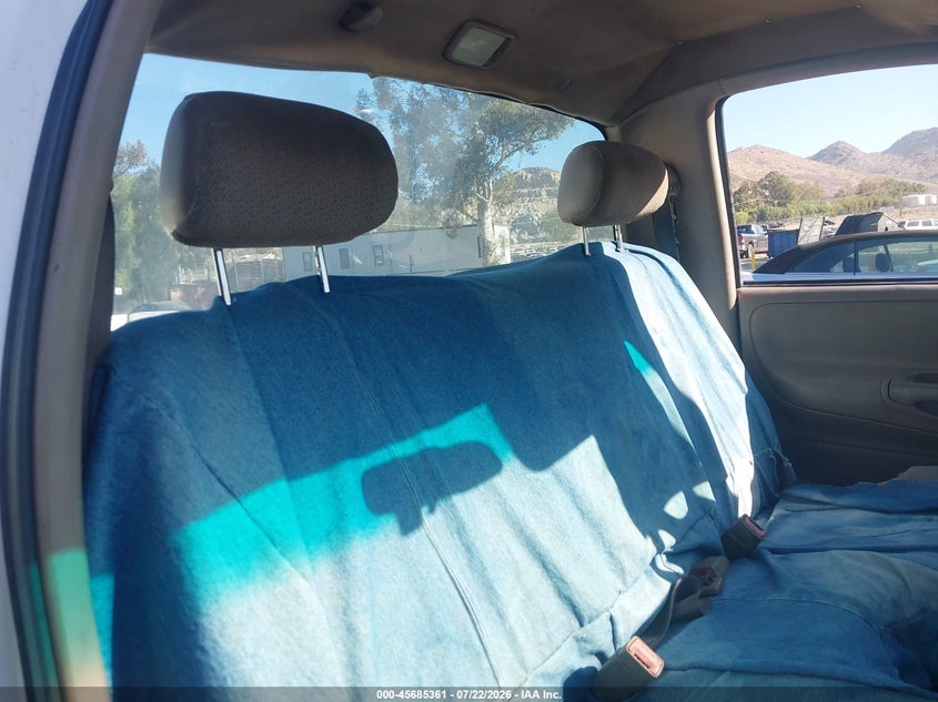 2001 Toyota Tundra VIN 5TBJN32151S219945 IAAI salvage auction — NORMAL WEAR, Salvage Title - Dealer (California), sold $1,300 on 2026-07-28 (photo 8)