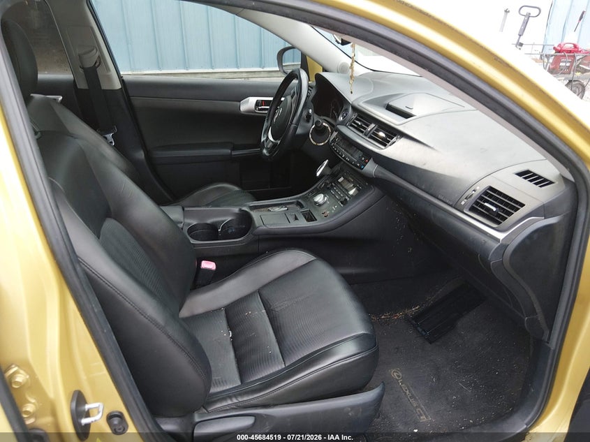 2012 Lexus Ct 200h VIN JTHKD5BH2C2075836 IAAI salvage auction — NORMAL WEAR, Original (Ohio), sold $3,575 on 2026-09-03 (photo 5)